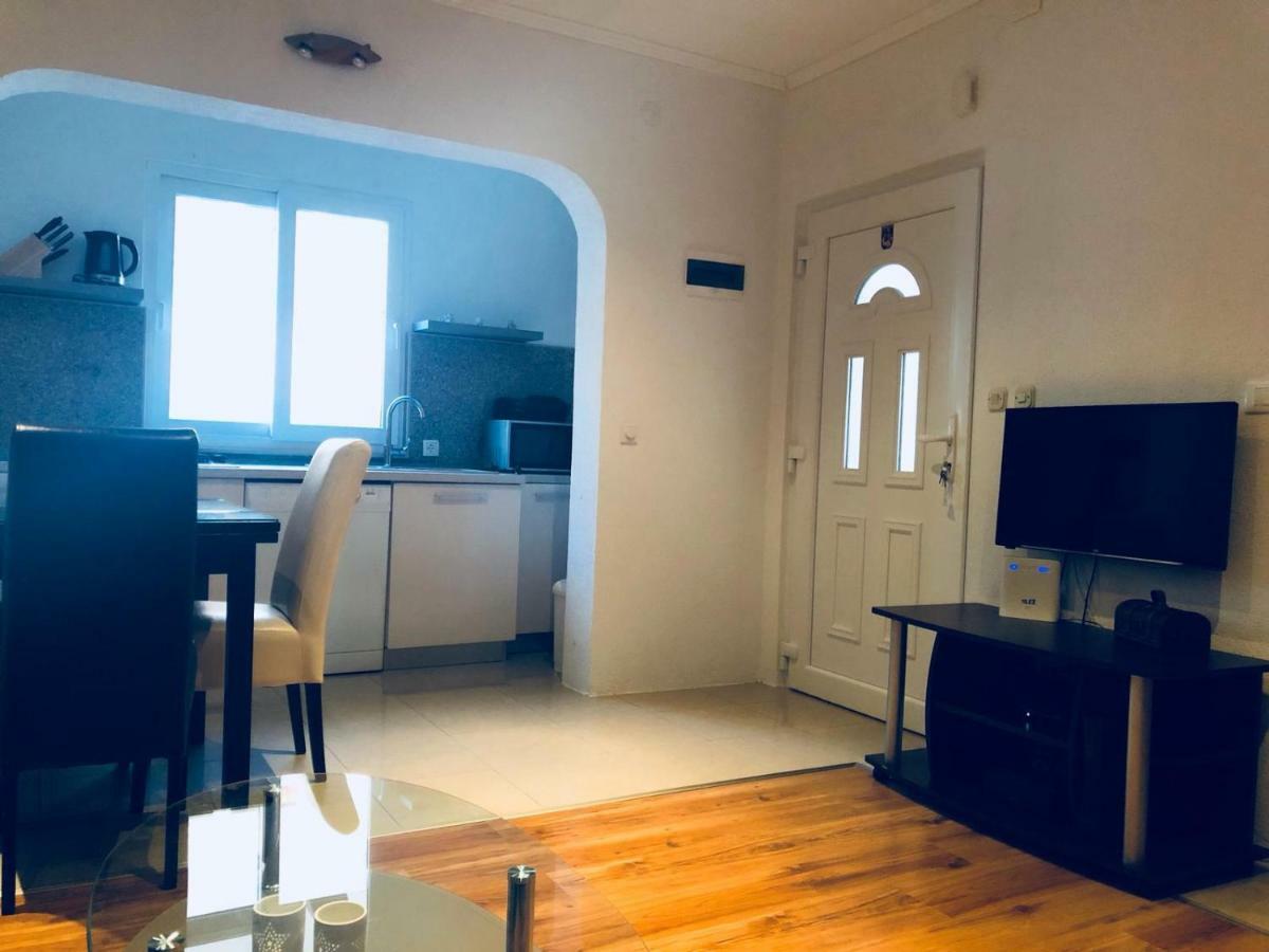 Apartman Stevic พิสัก ภายนอก รูปภาพ