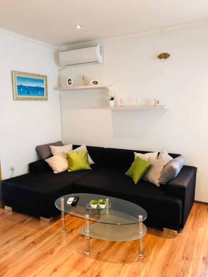 Apartman Stevic พิสัก ภายนอก รูปภาพ
